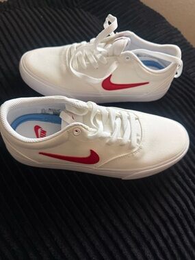 Nike White Charge Canvas Athletic Sneakers with Red